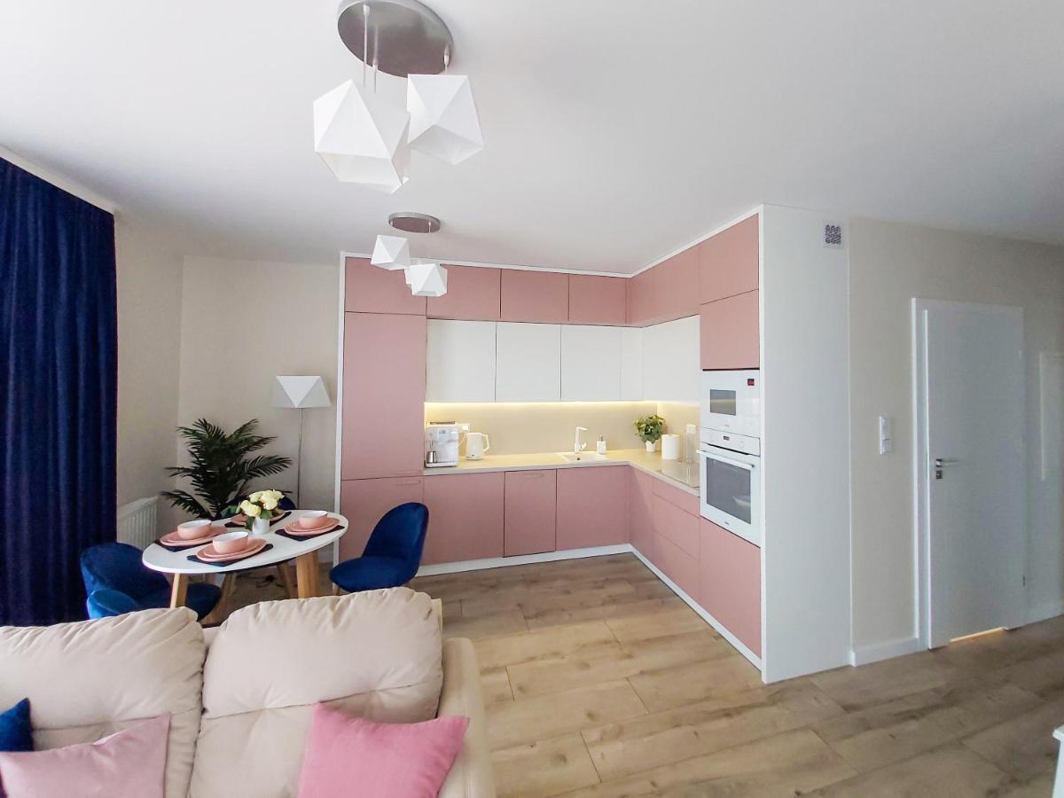 Apartament Bella Rosa Z Podziemnym Parkingiem Kielce Exteriör bild