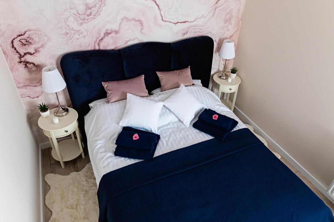 Apartament Bella Rosa Z Podziemnym Parkingiem Kielce Exteriör bild