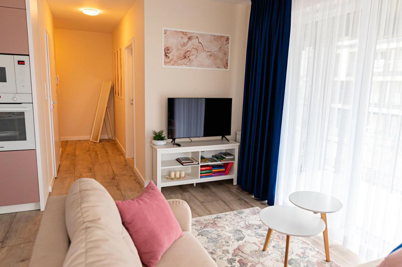 Apartament Bella Rosa Z Podziemnym Parkingiem Kielce Exteriör bild